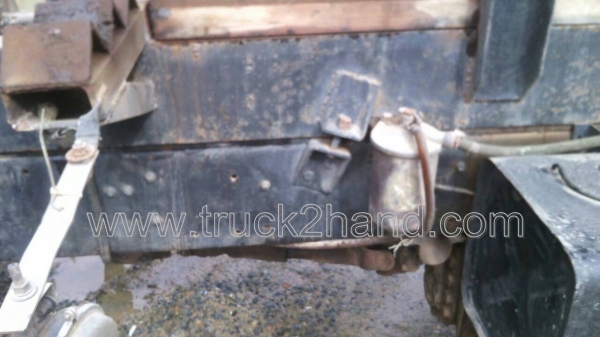 รถบรรทุก 6 ล้อดั้ม HINO KL300  165  แรงม้า   6  สูบ   พวงมาลัยพาวเวอร์