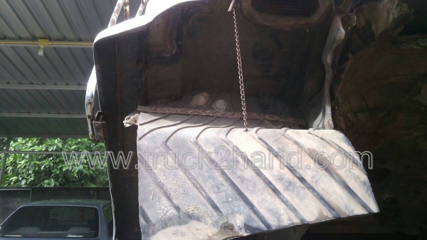 รถบรรทุก 6 ล้อดั้ม HINO KL300  165  แรงม้า   6  สูบ   พวงมาลัยพาวเวอร์