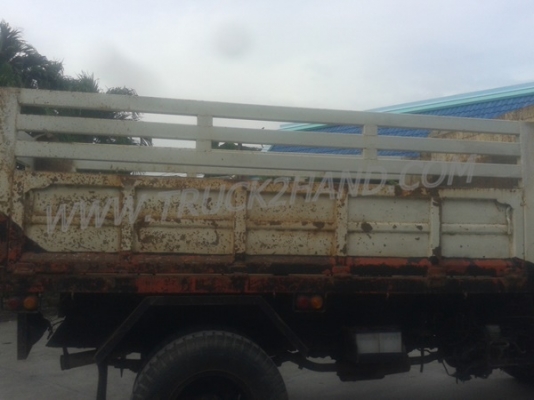 รถบรรทุก 6 ล้อดั้ม HINO KL300  165  แรงม้า   6  สูบ   พวงมาลัยพาวเวอร์