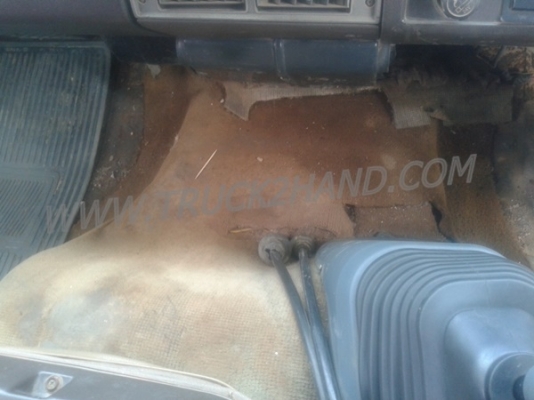 รถบรรทุก 6 ล้อดั้ม HINO KL300  165  แรงม้า   6  สูบ   พวงมาลัยพาวเวอร์