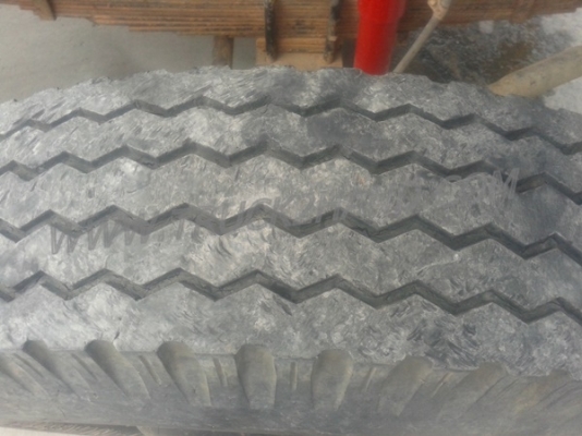 รถบรรทุก 6 ล้อดั้ม HINO KL300  165  แรงม้า   6  สูบ   พวงมาลัยพาวเวอร์