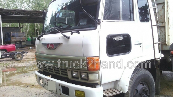 รถบรรทุก 6 ล้อดั้ม HINO KL300  165  แรงม้า   6  สูบ   พวงมาลัยพาวเวอร์