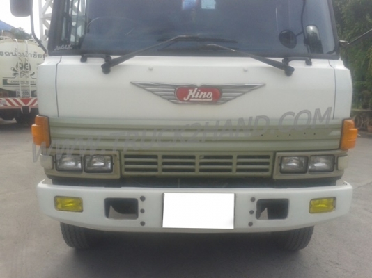 รถบรรทุก 6 ล้อดั้ม HINO KL300  165  แรงม้า   6  สูบ   พวงมาลัยพาวเวอร์