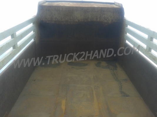 รถบรรทุก 6 ล้อดั้ม HINO KL300  165  แรงม้า   6  สูบ   พวงมาลัยพาวเวอร์