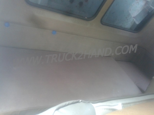 รถบรรทุก 6 ล้อดั้ม HINO KL300  165  แรงม้า   6  สูบ   พวงมาลัยพาวเวอร์