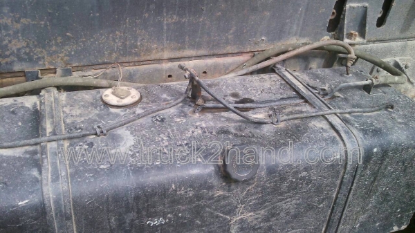 รถบรรทุก 6 ล้อดั้ม HINO KL300  165  แรงม้า   6  สูบ   พวงมาลัยพาวเวอร์