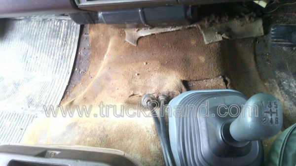 รถบรรทุก 6 ล้อดั้ม HINO KL300  165  แรงม้า   6  สูบ   พวงมาลัยพาวเวอร์