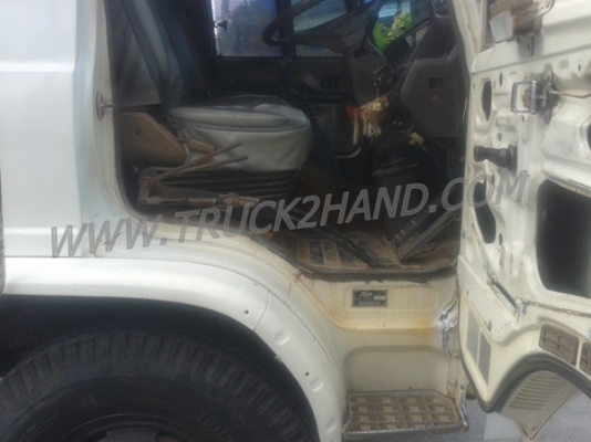 รถบรรทุก 6 ล้อดั้ม HINO KL300  165  แรงม้า   6  สูบ   พวงมาลัยพาวเวอร์