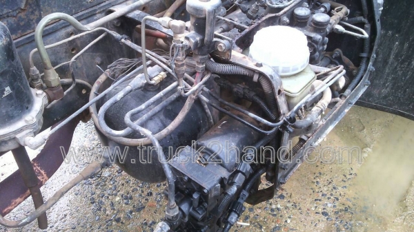 รถบรรทุก 6 ล้อดั้ม HINO KL300  165  แรงม้า   6  สูบ   พวงมาลัยพาวเวอร์