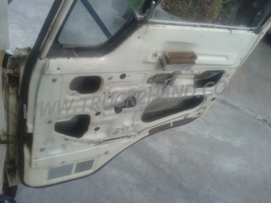 รถบรรทุก 6 ล้อดั้ม HINO KL300  165  แรงม้า   6  สูบ   พวงมาลัยพาวเวอร์