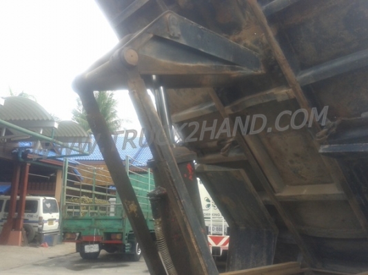 รถบรรทุก 6 ล้อดั้ม HINO KL300  165  แรงม้า   6  สูบ   พวงมาลัยพาวเวอร์