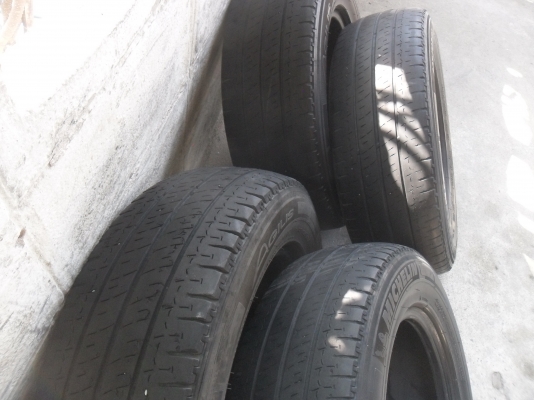 ยาง MICHELIN 205/70R15ปี12 สวยๆ 4 เส้น ราคา 2800 บาท ยาง MICHELIN 205/70R15ปี12 สวยๆ 4 เส้น ราคา 2800 บาท