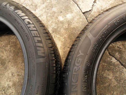 ยางขอบ17 ปี12 มิชลิน 225-50 R17ดอกหนามาก90\%(4เส้น3,900บ) ยางขอบ17 ปี12 มิชลิน 225-50 R17ดอกหนามาก90\%(4เส้น3,900บ)