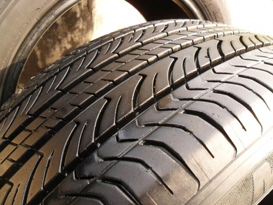 ยางขอบ17 ปี12 มิชลิน 225-50 R17ดอกหนามาก90\%(4เส้น3,900บ) ยางขอบ17 ปี12 มิชลิน 225-50 R17ดอกหนามาก90\%(4เส้น3,900บ)