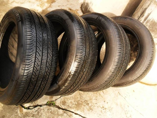 ยางขอบ17 ปี12 มิชลิน 225-50 R17ดอกหนามาก90\%(4เส้น3,900บ) ยางขอบ17 ปี12 มิชลิน 225-50 R17ดอกหนามาก90\%(4เส้น3,900บ)