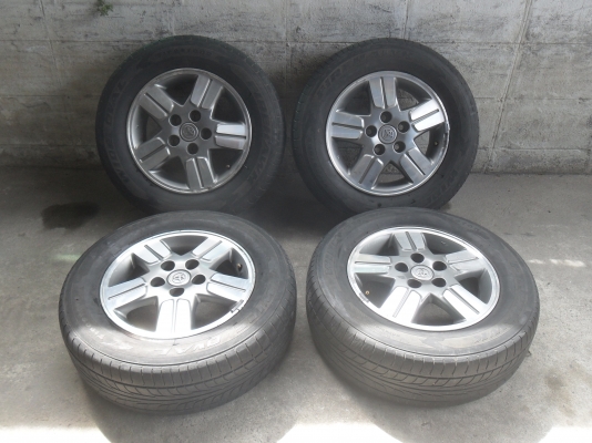 ล้อแม็ก 15นิ้ว 5รู114 พร้อมยาง สวยๆ 4 ล้อ ราคา 6500 บาท