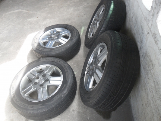 ล้อแม็ก 15นิ้ว 5รู114 พร้อมยาง สวยๆ 4 ล้อ ราคา 6500 บาท ล้อแม็ก 15นิ้ว 5รู114 พร้อมยาง สวยๆ 4 ล้อ ราคา 6500 บาท
