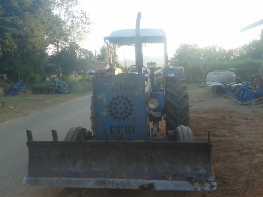 ยกเลิกการขาย รถไถฟอร์ด6600 มีทะเบียนพร้อมโอน เจ้าของขายคัน2เพลาไปแทนแล้วครับ คันนี้เลยเอาไว้ใช้