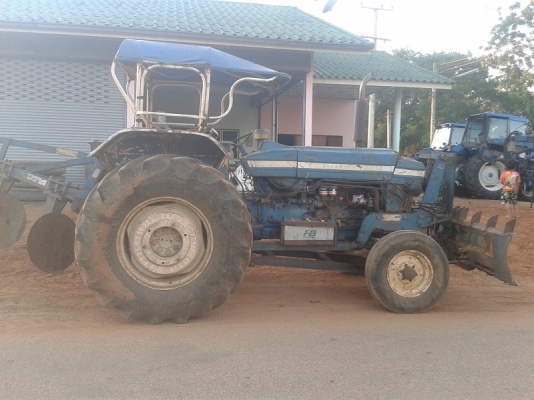 ยกเลิกการขาย รถไถฟอร์ด6600 มีทะเบียนพร้อมโอน เจ้าของขายคัน2เพลาไปแทนแล้วครับ คันนี้เลยเอาไว้ใช้