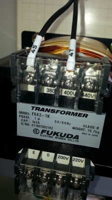 ขายตู้แปลงไฟพร้อมตัวปรับแรงดันไฟฟ้าให้คงที่มี 3ตู้ๆละ150,000 บาท