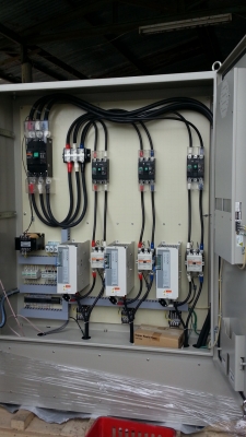 ขายตู้แปลงไฟพร้อมตัวปรับแรงดันไฟฟ้าให้คงที่มี 3ตู้ๆละ150,000 บาท