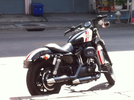 ขออนุญาติขาย HD Sportster 883 รถปี 2009 ลาย Quarter Mile ขออนุญาติขาย HD Sportster 883 รถปี 2009 ลาย Quarter Mile