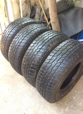 ยาง MAXXIS BRAVO AT 31-10.5-15 ดอกน้องๆยางไหม่ 1ชุดครับ ถูกๆ