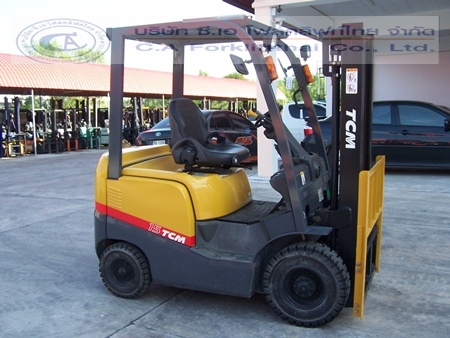ขายรถ โฟล์คลิฟท์ TCM รุ่น FHD15T3