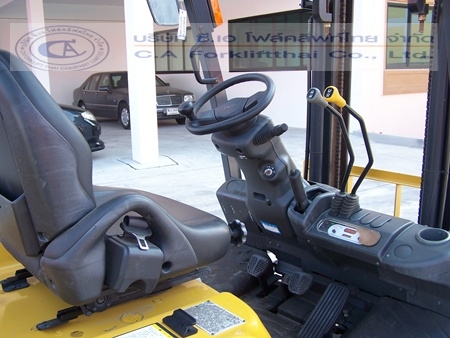 ขายรถ โฟล์คลิฟท์ TCM รุ่น FHD15T3