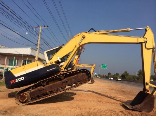 ขายรถแบคโฮ KOMATSU PC200-5 ระบบไฟฟ้าเต็ม แทรคเหล็ก 80 ซม. สภาพสวยพร้อมใช้ นำเข้าจากญี่ปุ่น มีVDOการทำงานครับ