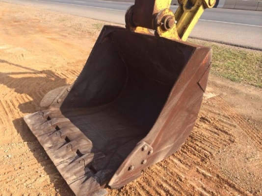 ขายรถแบคโฮ KOMATSU PC200-5 ระบบไฟฟ้าเต็ม แทรคเหล็ก 80 ซม. สภาพสวยพร้อมใช้ นำเข้าจากญี่ปุ่น มีVDOการทำงานครับ