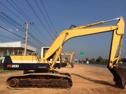 ขายรถแบคโฮ KOMATSU PC200-5 ระบบไฟฟ้าเต็ม แทรคเหล็ก 80 ซม. สภาพสวยพร้อมใช้ นำเข้าจากญี่ปุ่น มีVDOการทำงานครับ