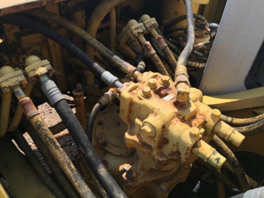 ขายรถแบคโฮ KOMATSU PC200-5 ระบบไฟฟ้าเต็ม แทรคเหล็ก 80 ซม. สภาพสวยพร้อมใช้ นำเข้าจากญี่ปุ่น มีVDOการทำงานครับ