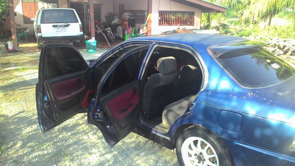 รถบ้าน Toyota Corolla 1.6 GXi (สามห่วง)แต่งตัวนอก เกียร์ MT