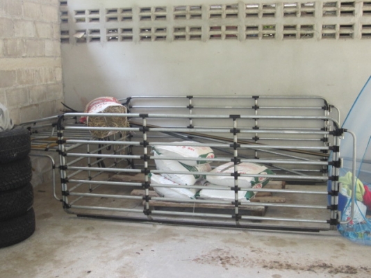ขายลูกกรง 8 ช่อง มีหน้ายื่น ของใหม่ ใส่กระบะตอนเดียว 10,000