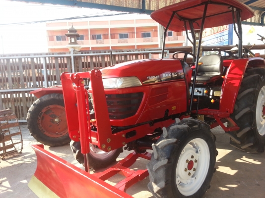 จัดโปรส่งท้ายปี 1 คันเท่านั้น..ยันร์ม่า EF 453 T 4WD  ใบมีดดันหน้า