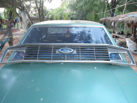 ขาย กระจังหน้า  ford-courier ฟอร์ด คูเรียร์