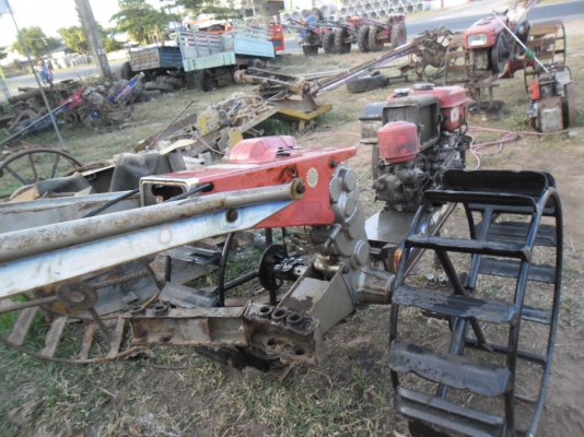 สยามเกียร์กลาง  ขายแล้วครับขอขอบคุณทีมงาน คนทำมัน สกลนคร