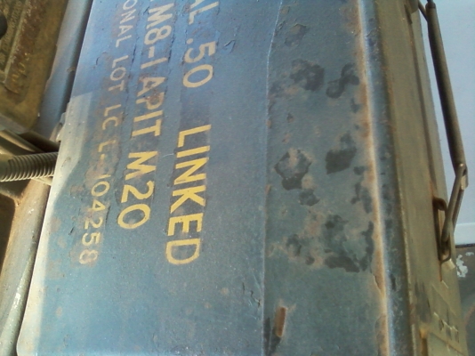 ขายชุดวิทยุในกล่องทหาร