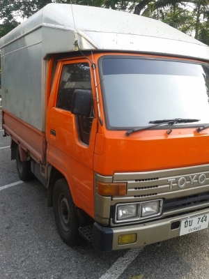 TOYOTA DYNA -115 -  รถใหม่จดทะเบียน2012 แทบไม่ได้ใช้งาน ยางใหม่ 4เส้น เพลาลอย -พร้อมตู้มิเนียมใหม่