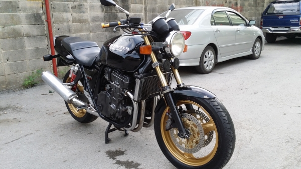 ขายcb1000 big1 ปี99 อินวอย สรรพสามิตร 74500