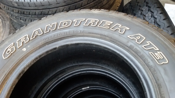 ขายยาง225 70 15 DUNLOP ปี14ชุดละ6800