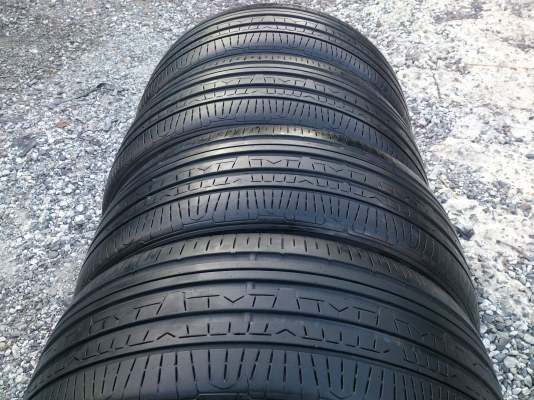 ขายยาง NITTO. 215/45R17  MADE IN JAPAN ยางสัปดาห์ที่22ปี12 ดอกยางเต็มนิ่มลึกเท่ากัน (ไม่มีปะ) สวยๆ จำนวน 1 ชุด