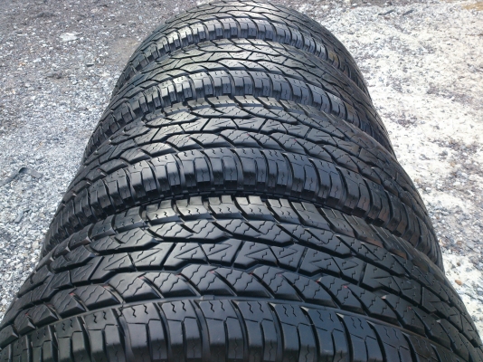 ขายแม็กเล็บเหยี่ยว ISUZU 6รูขอบ16 พร้อมยางMAXXIS 265/70R16 ยางปี14 ดอกยางเต็มสวยๆใช้งานน้อยเอาไปใช้ต่อได้อีกนาน จำนวน 1 ชุด