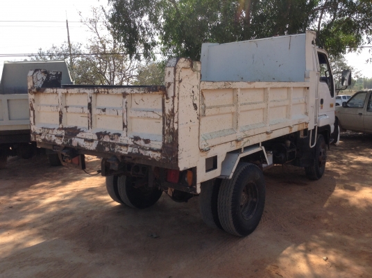 ขายด่วน 6 ล้อดั้ม ISUZU NRR33C1 เครื่อง 6HH1 200 แรง  เครื่องดี คัชซีสวย พาเวอร์ ทริฟฟี่ เล่มทะเบียนพร้อมโอน