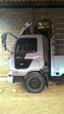 ขาย 6 ล้อ HINO FC4J เครื่อง 140 แรงม้า ห้างแท้ ยาว 5.50 m. สภาพพร้อมใช้งาน เจ้าของขายเอง Tel. 089-5608732