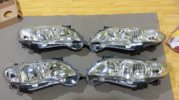 โคมไฟหน้า Altis ปี08-12 ของแท้มือสอง