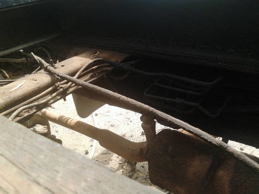 รถอีซูซุ 10 ล้อดั้ม FVZ 195 แรงม้า. ปี 38 สนใจติดต่อ 081 - 6079515