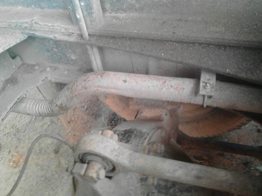 รถอีซูซุ 10 ล้อดั้ม FVZ 195 แรงม้า. ปี 38 สนใจติดต่อ 081 - 6079515