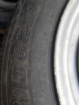 กะทะล้อ 4 รู 100 พร้อมยาง 175/65R14 ชุด 4 ล้อ tel.081-427-3941 กะทะล้อ 4 รู 100 พร้อมยาง 175/65R14 ชุด 4 ล้อ tel.081-427-3941